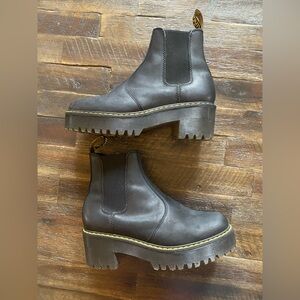 Dr. Martens Chelsea Boots